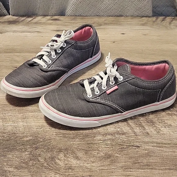 Vans Women's Gray Lace Ups with Pink Trim, Insole, and Sole Sz 6 - Picture 1 of 14
